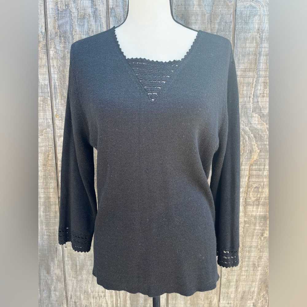 SAG HARBOR WOMEN'S LARGE BLACK PULLOVER LONG SLEEVE SWEATER